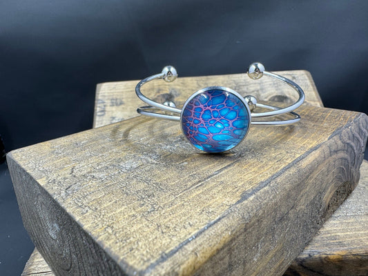 Fluid Art Bracelets; A Must-Add to Your Collections